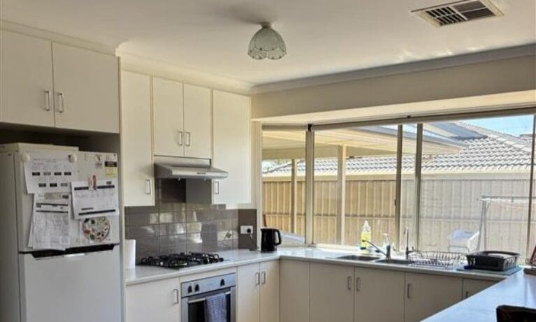 Goolwa SIL kitchen