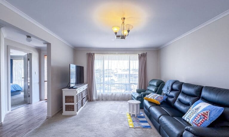 Goolwa SIL living room