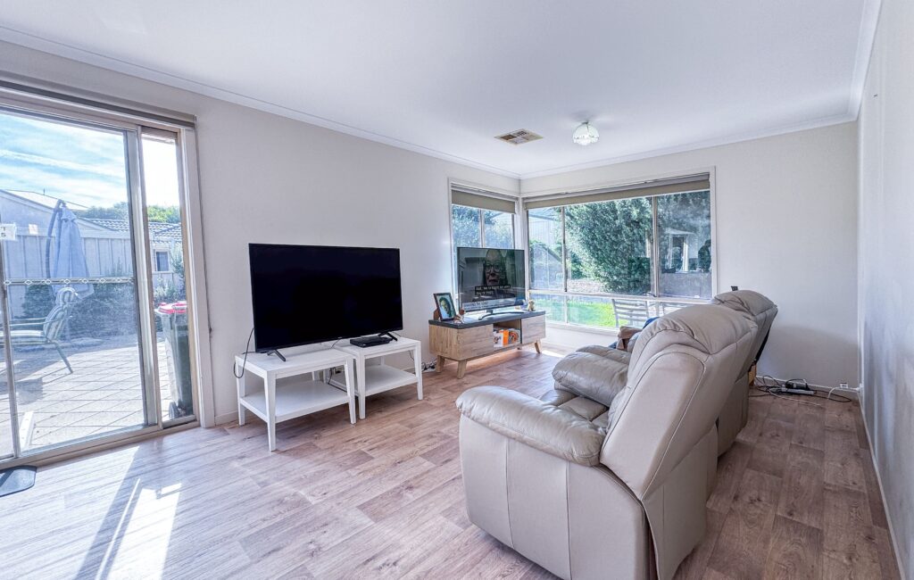 Goolwa SIL lounge