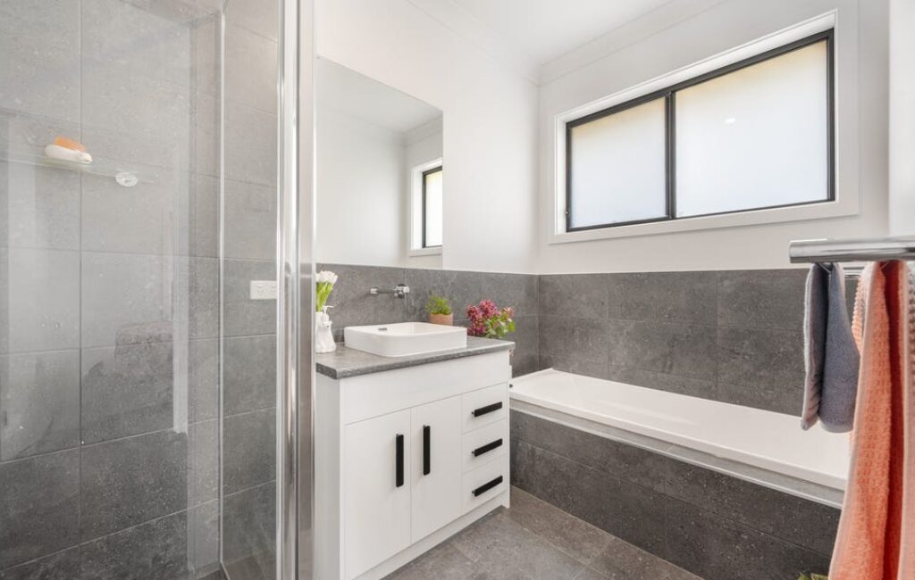 SIL bathroom