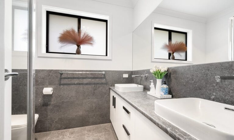 SIL bathroom